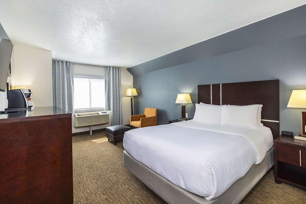 Comfort Inn & Suites Yorkton Room photo